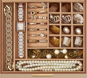 3-Tier Jewellery Box with Glass Lid – Caramel Brown & Gold Organiser with Velvet Lining